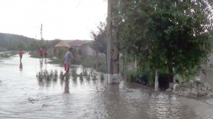 Primarul din Peştera readuce în atenţie un proiect care ar feri comuna de furia apelor